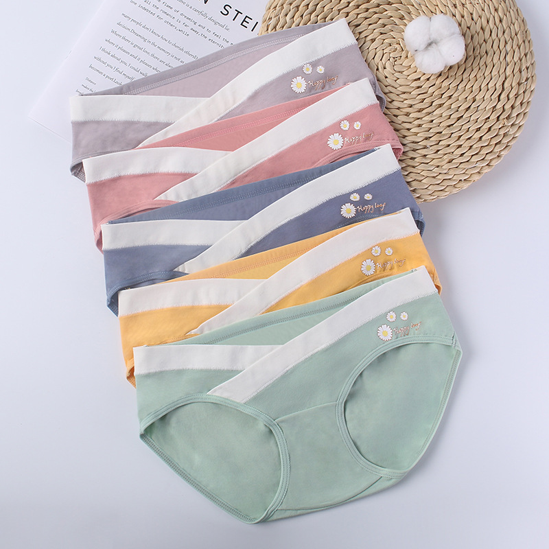 Low waist pregnant women's underwear women's cotton antibacterial early and late pregnancy belly support daisy pattern pregnant women's triangle underwear