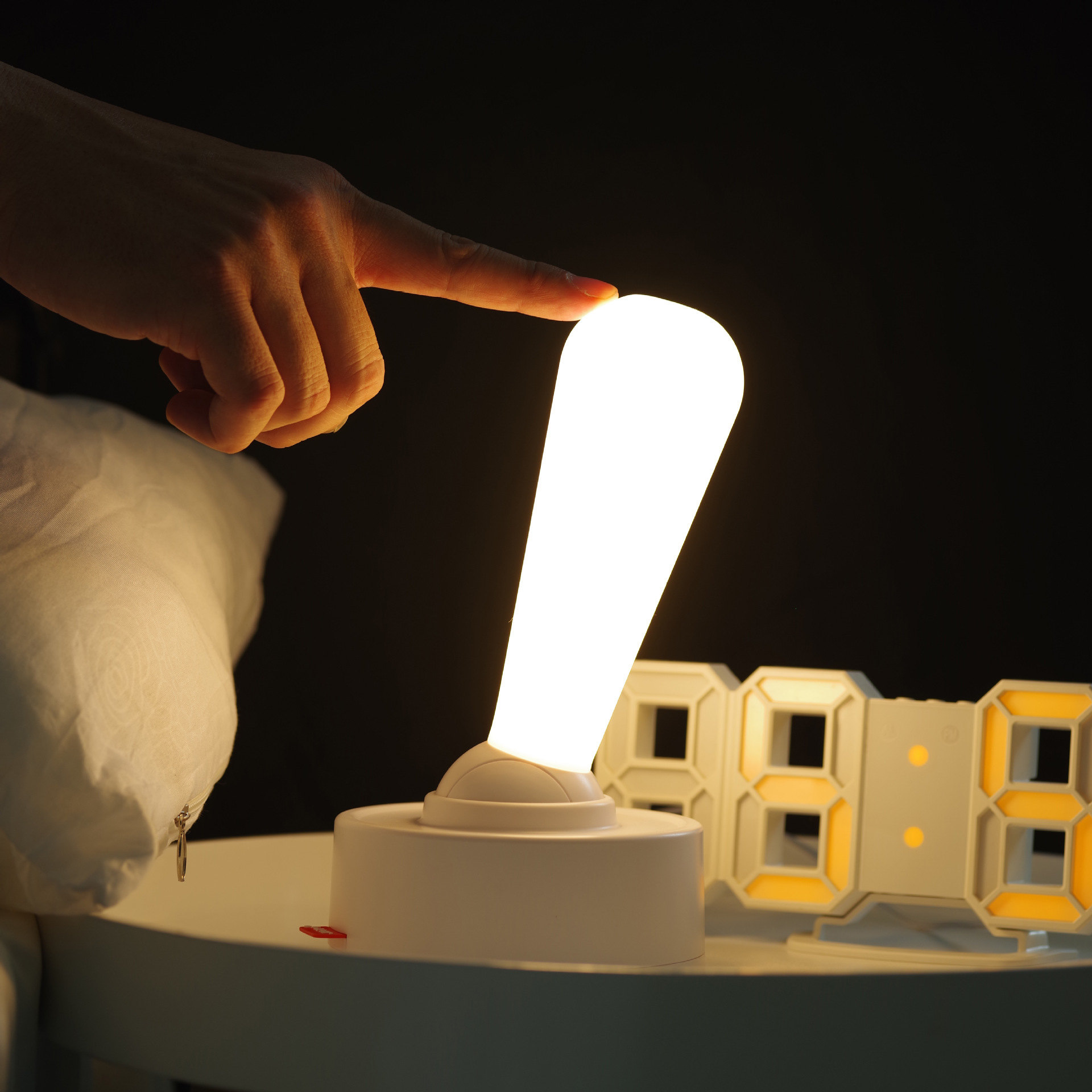 Toggle rocker switch night light technology home bedside atmosphere light creative USB rechargeable silicone lamp gift