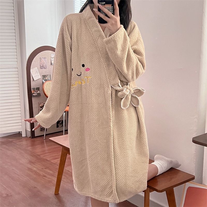 Picture of New wearable bath skirt bathrobe thickened absorbent pineapple Plaid coral velvet home hotel smiley face long sleeve thickened plus size