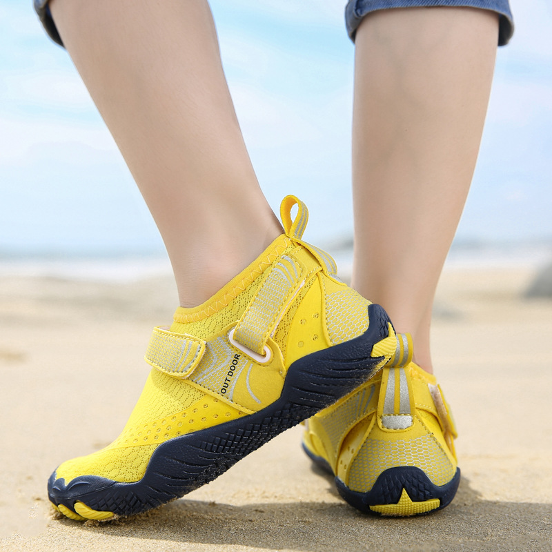 Picture of 24-47 yards outdoor parent-child cut-resistant non-slip soft bottom quick-drying wading shoes sports children's swimming beach tracing shoes