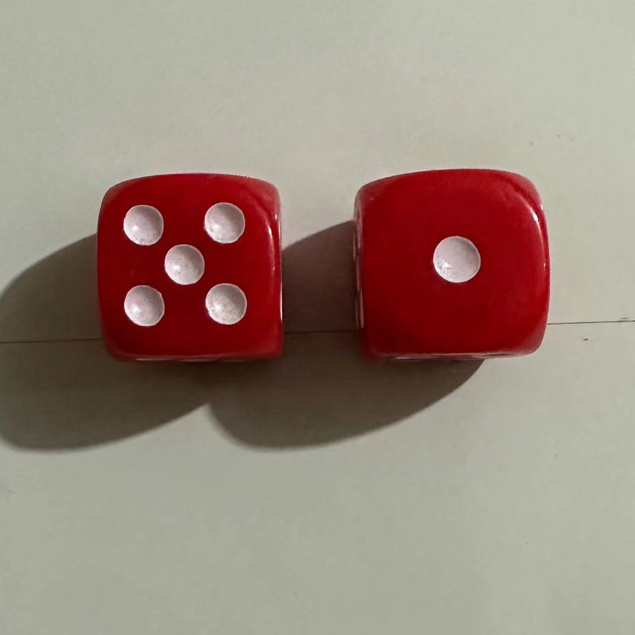 Picture of Yiwu Dege leisure and entertainment supplies 16mm acrylic solid color dice color complete