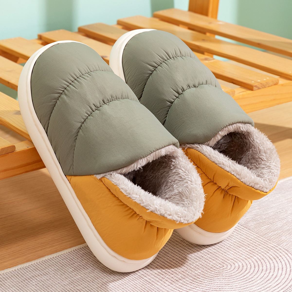 Picture of Waterproof Cotton Slippers Men's Indoor Home 2025 New Couple Non-slip Warm Bag with Down Cloth Cotton Slippers Women's Winter