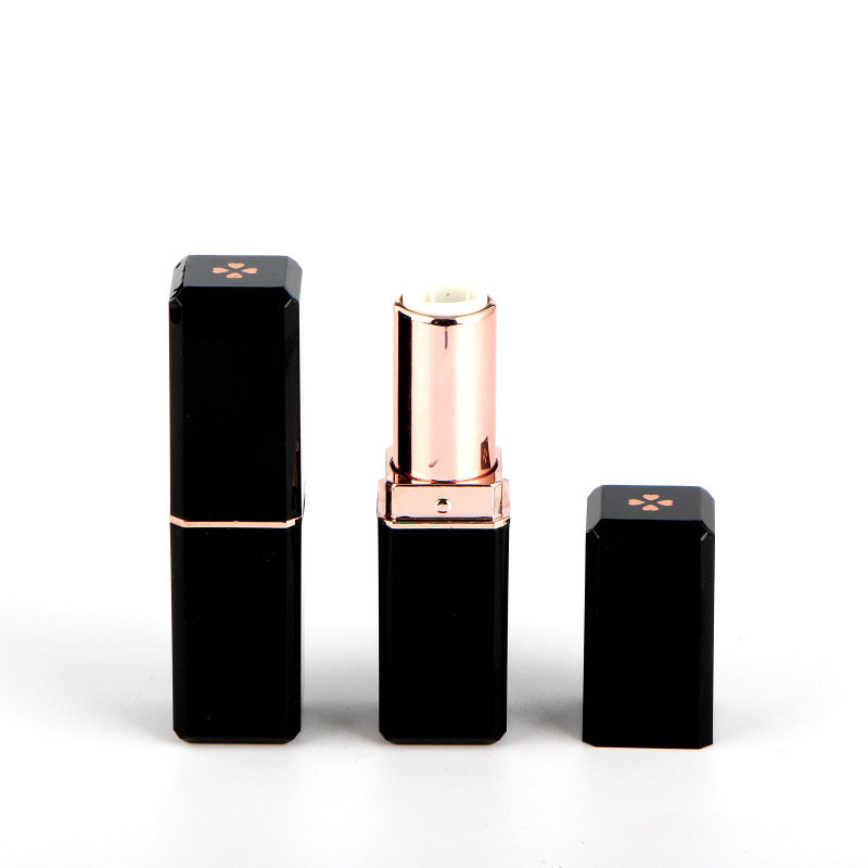 Picture of Factory in stock wholesale four-leaf clover black white lipstick tube empty tube 12.1 caliber printable logo lipstick tube