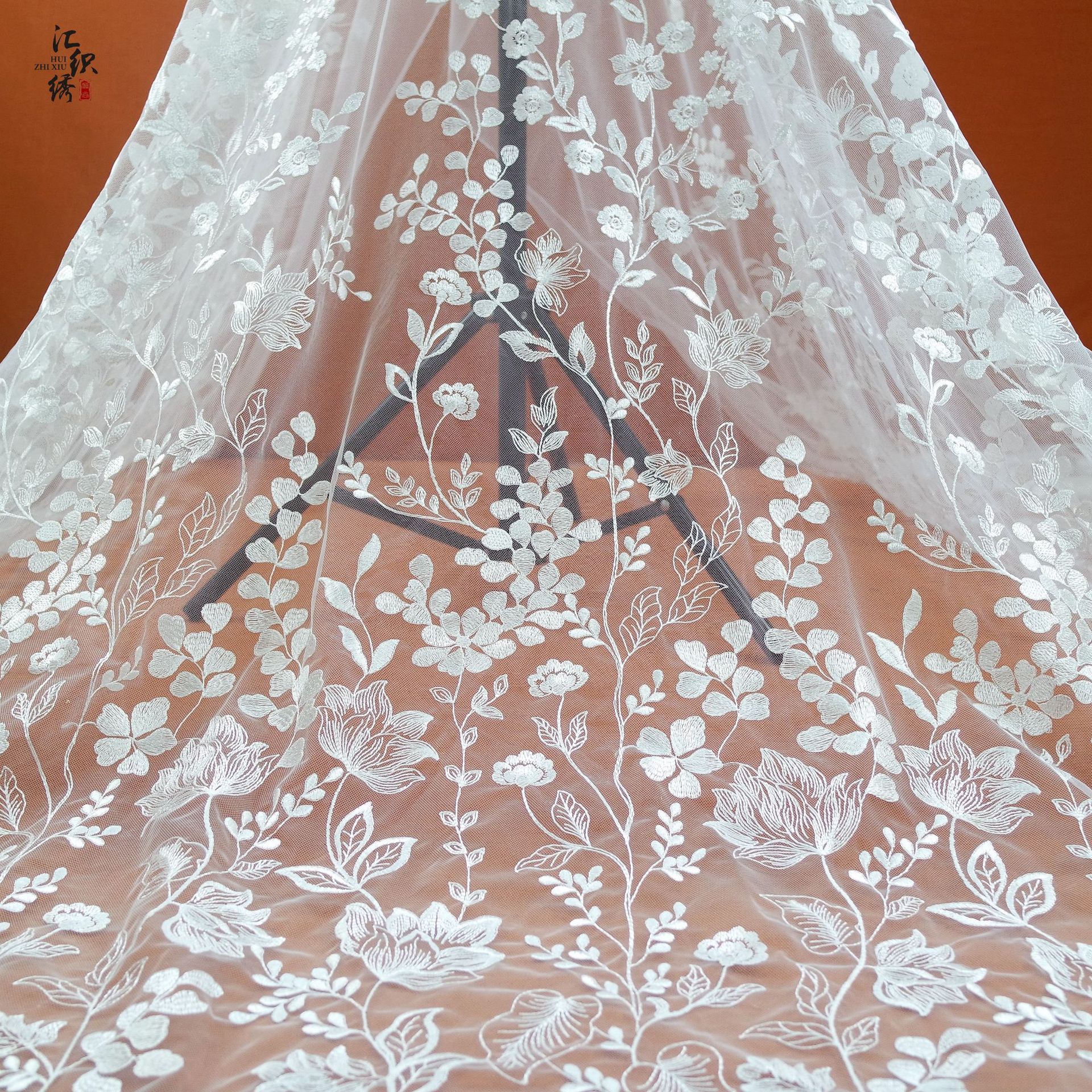Picture of French wedding dress embroidery fabric polyester light positioning large flower embroidery cloth stage clothing fashion accessories lace fabric