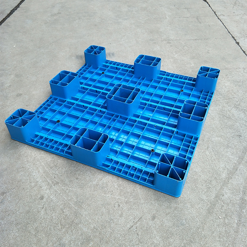 Picture of Blue Flat Nine-Legged Plastic Pallet Logistics Warehouse 1208 Forklift Plastic Pallet Industrial Flat Pallet Pad
