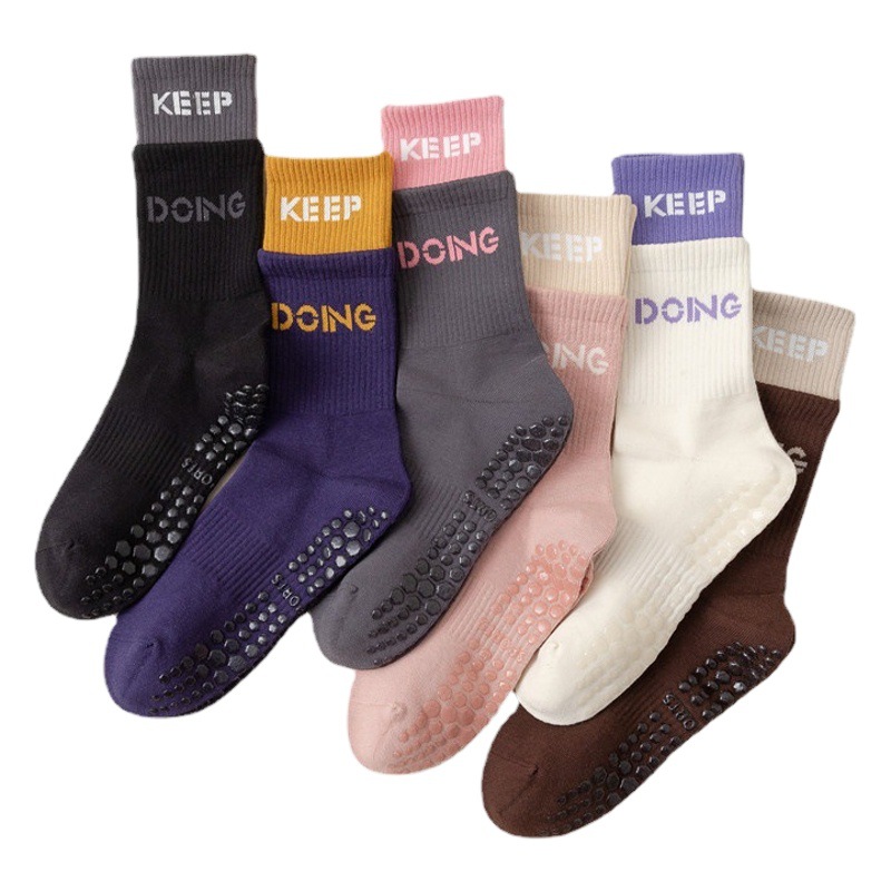 Silicone non-slip yoga socks women's color matching mid-calf length socks Indoor Fitness Pilates high-top professional sports socks