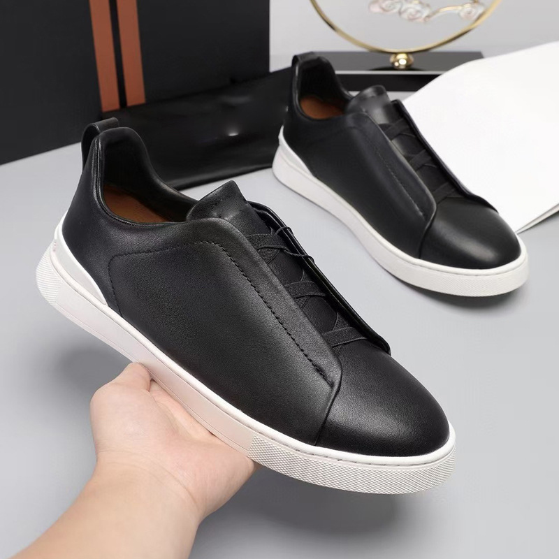 New Men's Casual Shoes Leather Slip-on Loafers Cross-elastic Slip-on Casual Shoes Lightweight Board Shoes