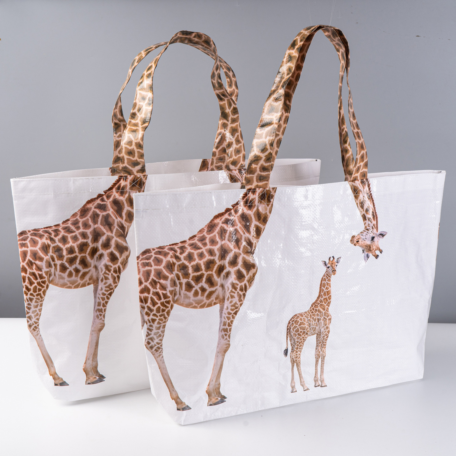 Hand-Woven Bag, Giraffe Laminated Storage Large-Capacity Shopping Bag, Exhibition Snakeskin Bag, Custom Waterproof Woven Bag