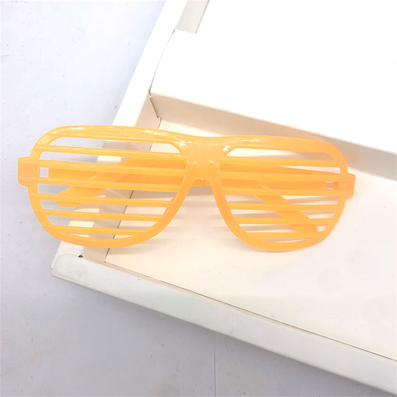 Picture of Blinds Glasses Frame Masquerade party party Glasses party Decorative Glasses No Lenses