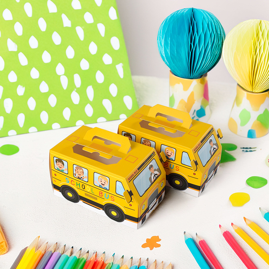 Homecoming Season Party School Bus Sugar Box Gift Box in stock New European Creative Cartoon Car Candy Folding Box