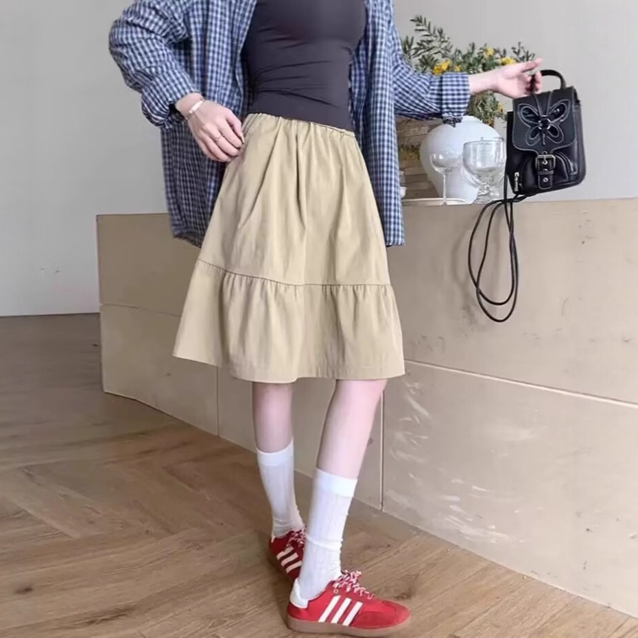 Five-piece skirt with pocket design, summer and autumn elastic waist midi skirt, new collegiate midi skirt with a wide hem