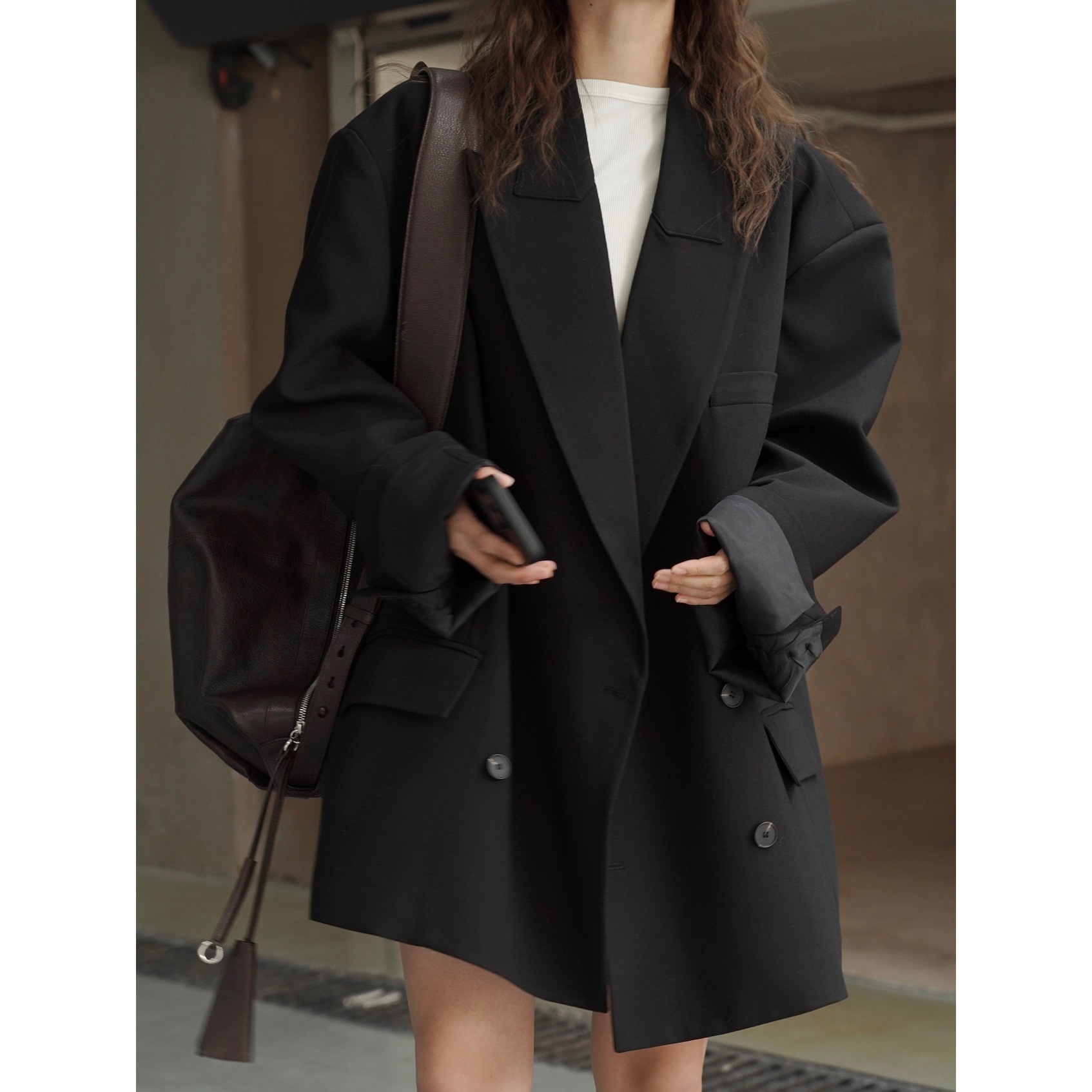Picture of Lu Fuqiu Paris Fashionable Retro High-End Large Version Wide Shoulder Double-Breasted Long-Sleeved Suit Crisp Casual Jacket for Women