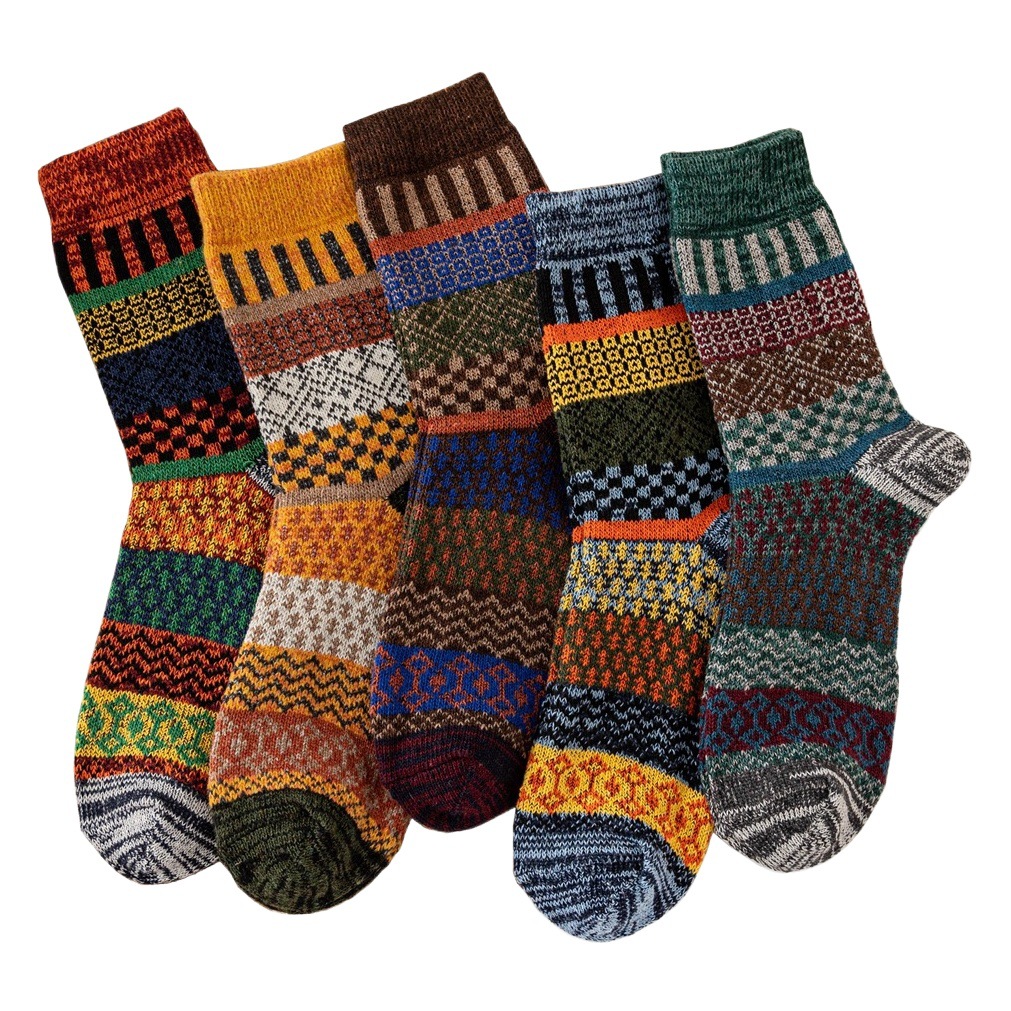Cross-border supply of Amazon socks men's European and American autumn and winter thickened Terry socks thick needle women's warm wool socks