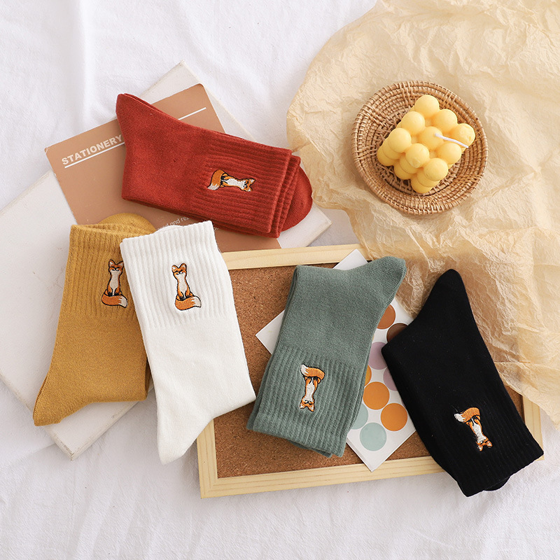 Picture of Good-Looking Socks for Women, Autumn and Winter Mid-Calf Solid Color Cotton Socks with Embroidered Fox, Sweat-Absorbent Women's Long Socks, Zhuji Women's Socks Wholesale