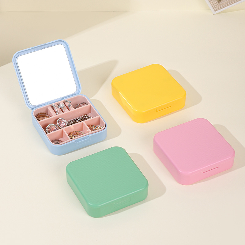 Simple and Compact Jewelry Box for Storing Necklaces, Rings, Earrings, and Small Accessories, Portable Dustproof Jewelry Case