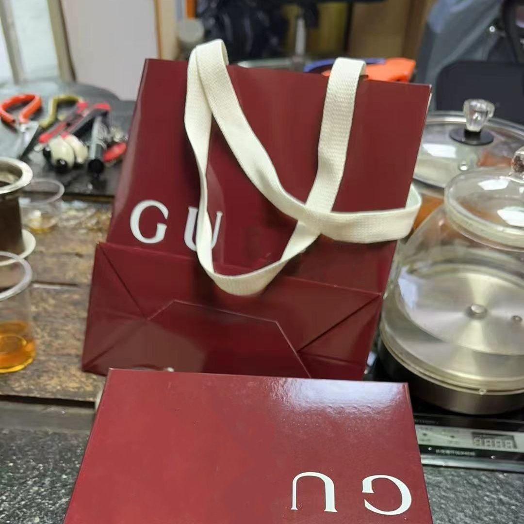 In-Stock Luxury Brand Gu Gu's New Original Belt Box Gift Bag Fabric Bag Manual Ribbon Full Set Packaging