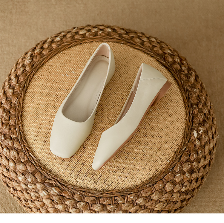 Flat Granny Shoes for Women 2025 Spring & Fall New Flats Soft Leather Beanie Shoes Gentle Style Fairy Small Leather Shoes Scoop Shoes