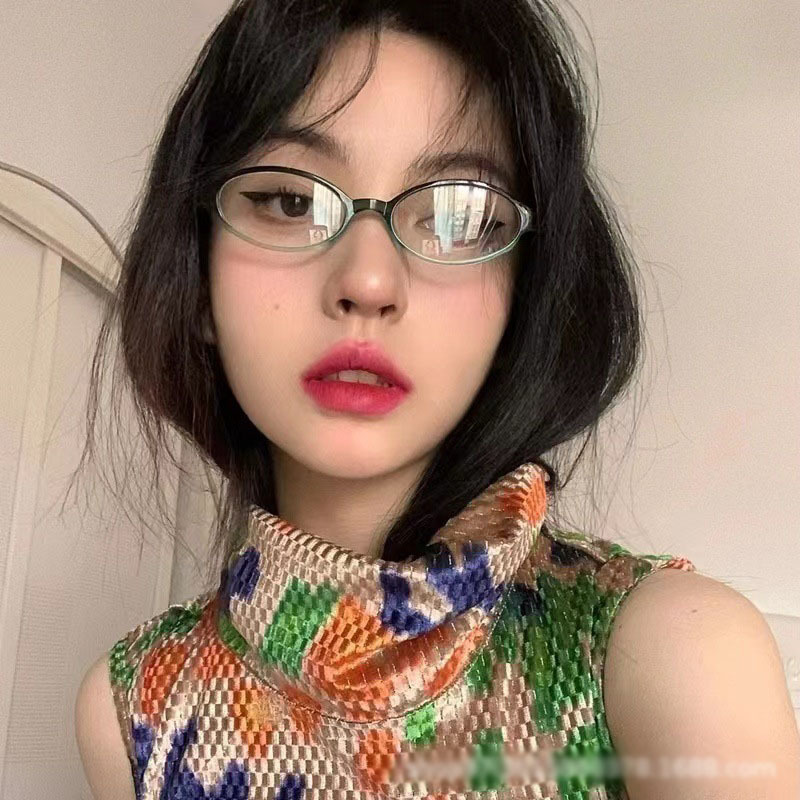 Picture of New retro small frame small face hot girl glasses frame student Female Anti-blue light glasses plain beauty artifact oval shape