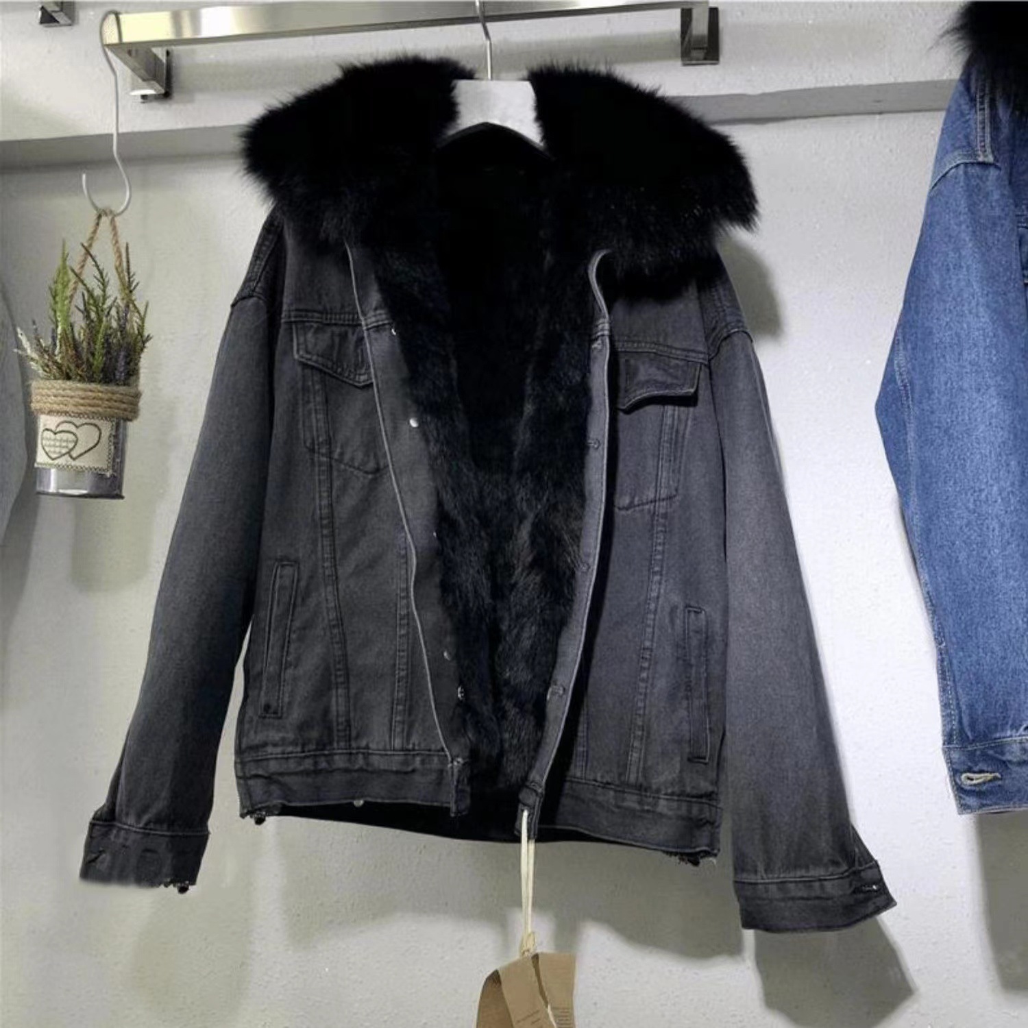 Picture of Large Fur Collar Denim Jacket Women's Cotton Outwear 2025 Autumn and Winter New Korean Style Loose Velvet Thickeneded Cotton Outwear for Women