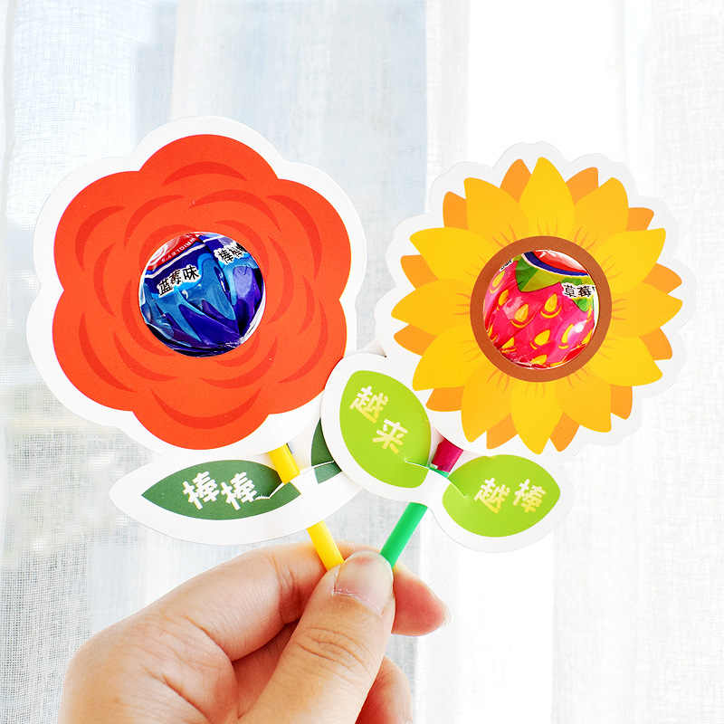 Picture of Small red flower lollipop cardboard incentive text flowers send candy card for kindergarten students gift wholesale