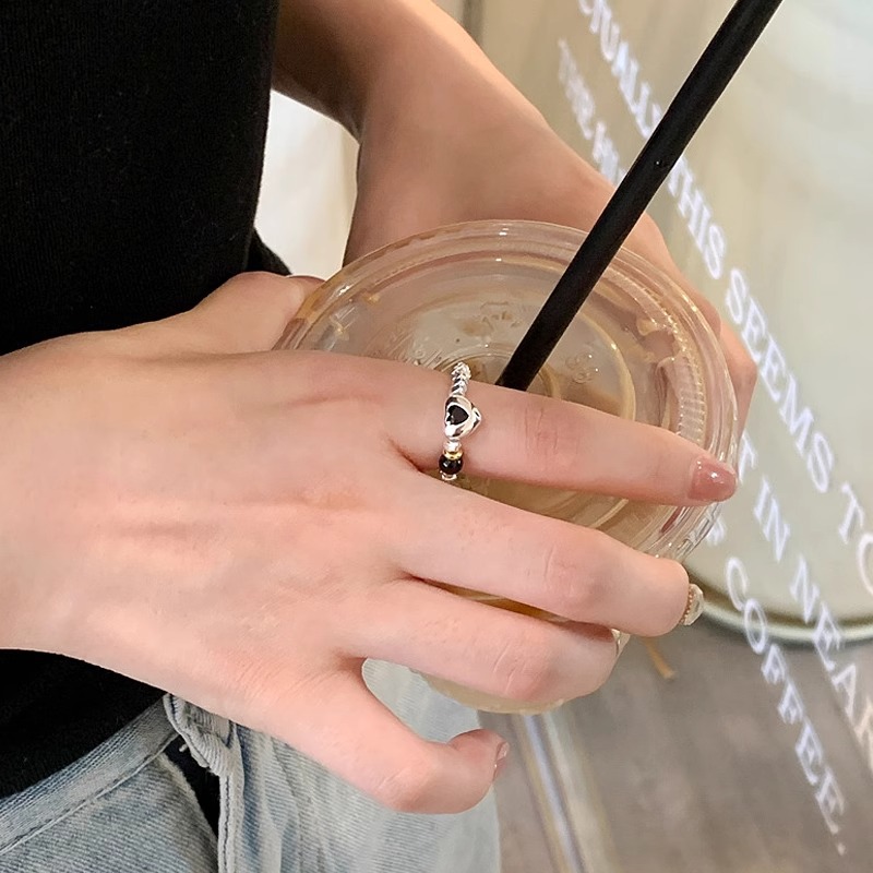 Love Black Onyx Shattered Silver Ring Women's Korean-style Fashion Niche Light Luxury High-end Color-free Stamping Rope Ring