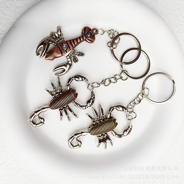 Picture of Retro Creative Three-dimensional Simulation Scorpion Alloy Keychain Pendant Men's Backpack Key Pendant Ornaments