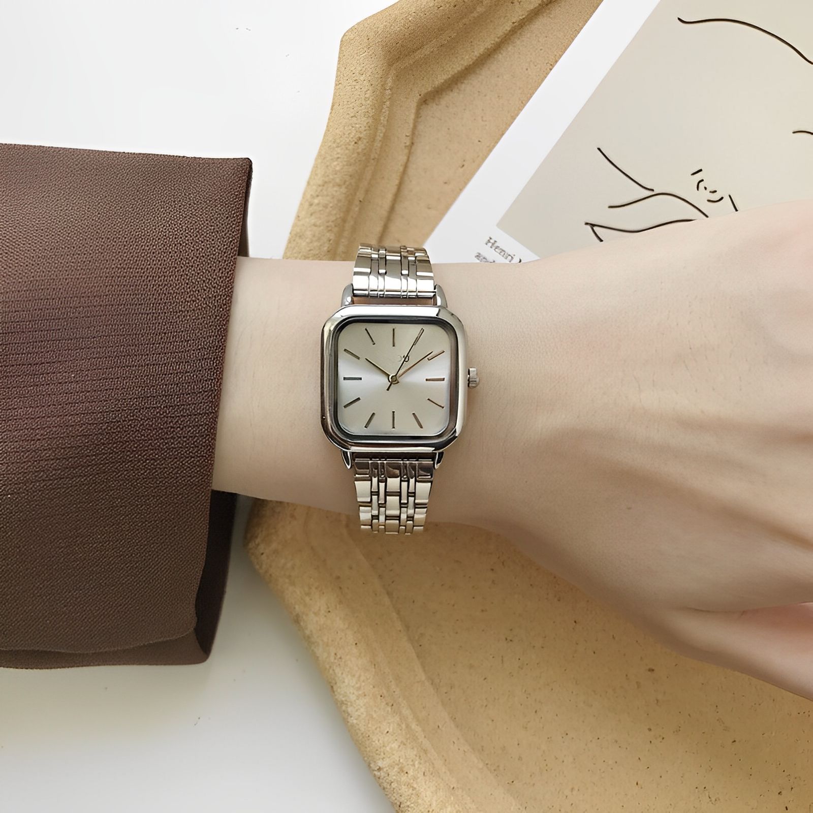Watch Women's ins Style Women's Niche Design Light Luxury Simple Elegant Waterproof Students Junior High School Women's Cross-border Explosions