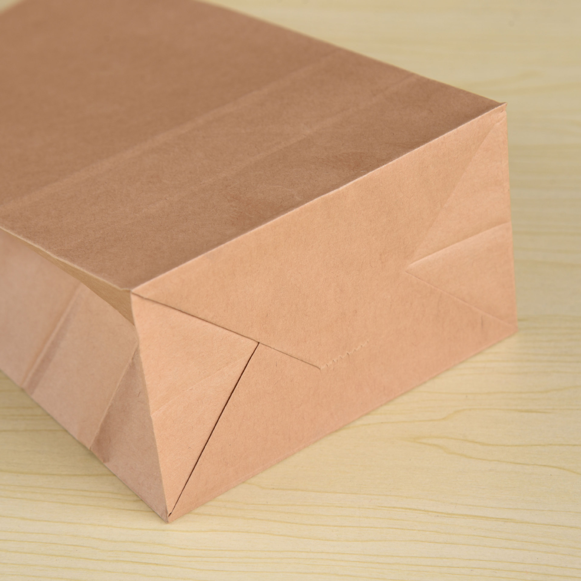 Picture of Factory direct thick material large quantity price excellent fast printing LOGO kraft paper bag catering take-out clothing bag