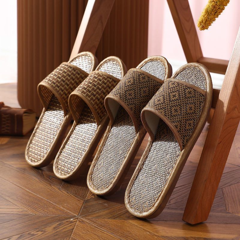 Picture of Comfortable store hot selling women's bamboo rattan breathable summer non-slip couple home slippers men's floor indoor sub