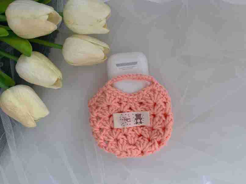 Picture of Hand-Knitted Mini Headphone Bag Dopamine Macaron Colorful Hollow Universal Wool Crochet Coin Purse