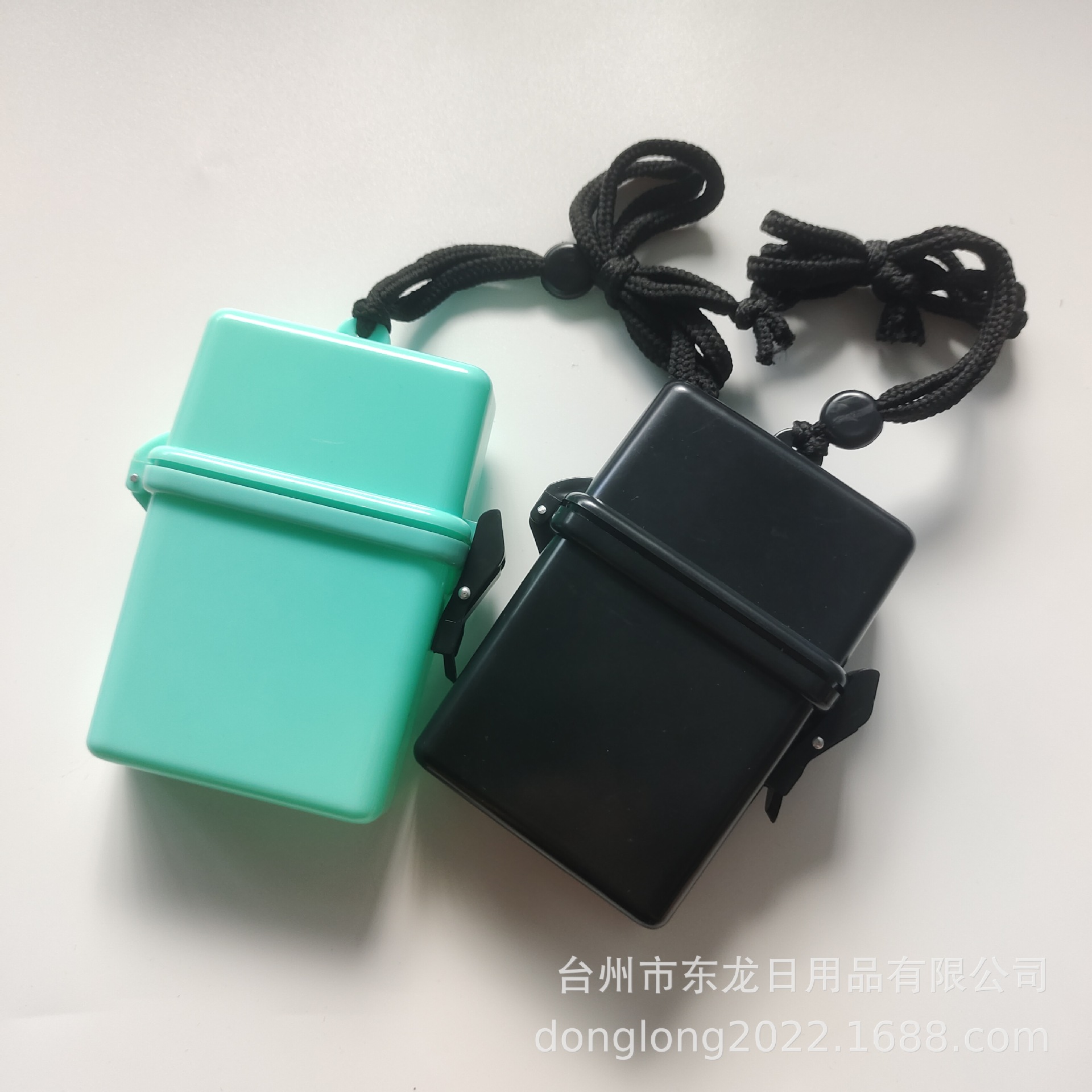 Picture of New Hot Recommendation Ins Hip-Hop Transparent Cigarette Box Beach Jar Cigarette Hanging Neck Plastic Popular Waterproof Box Digital Cigarette