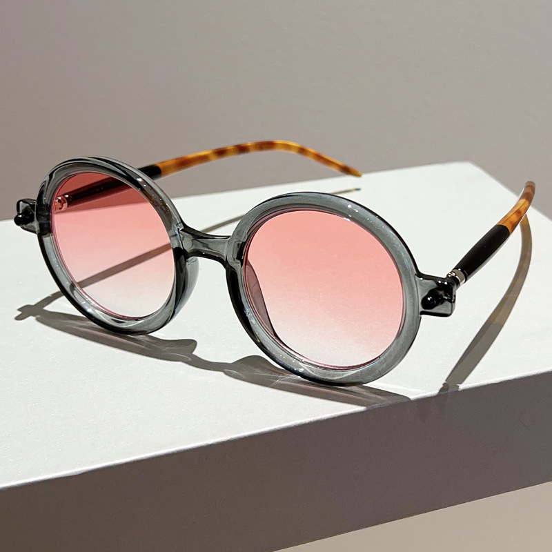 Picture of 2023 new retro literary tremolo with round frame sunglasses Europe and the United States anti-ultraviolet sunglasses cross-border wholesale