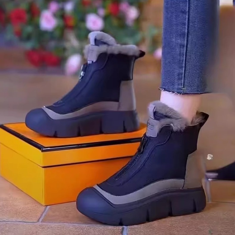 Plush Warm Leather Boots, Cotton Boots, 2025 Winter New Thick-Soled Mother's High-Top Snow Boots, Lightweight Soft-Soled Short Boots