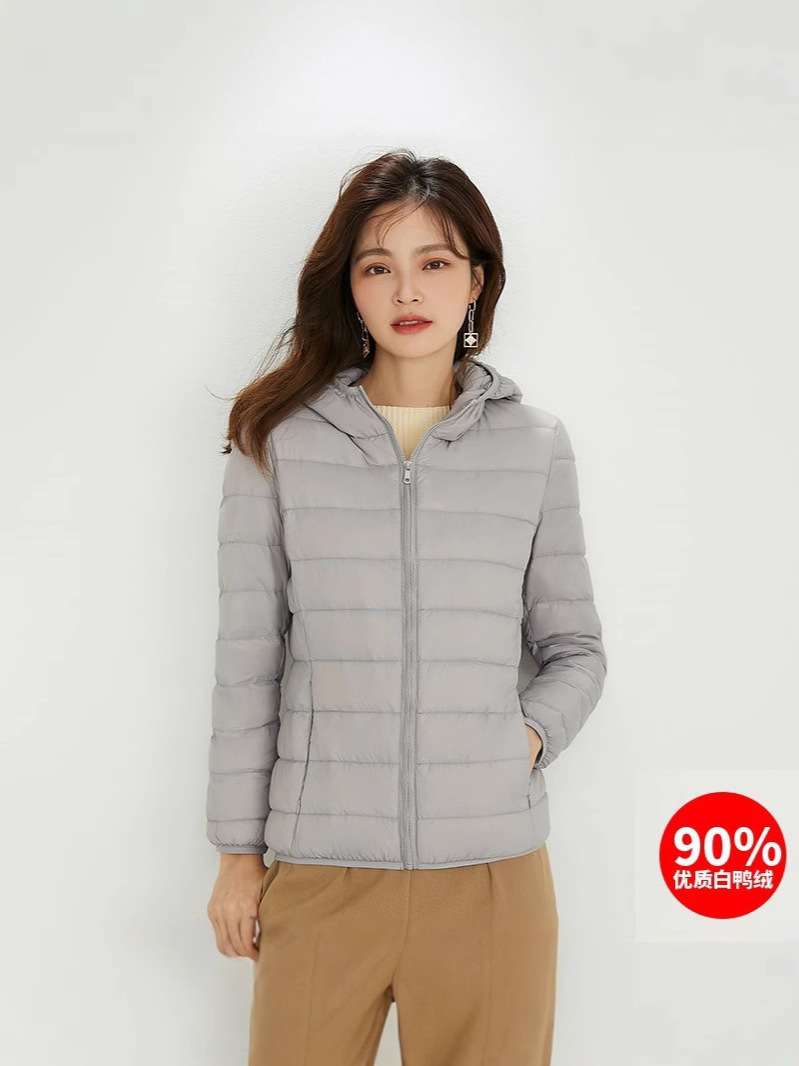 Picture of 90 down down Jacket Women's Hooded Lightweight Short Large Size Lightweight Western Style White Duck down Jacket Pinghu down Jacket Wholesale