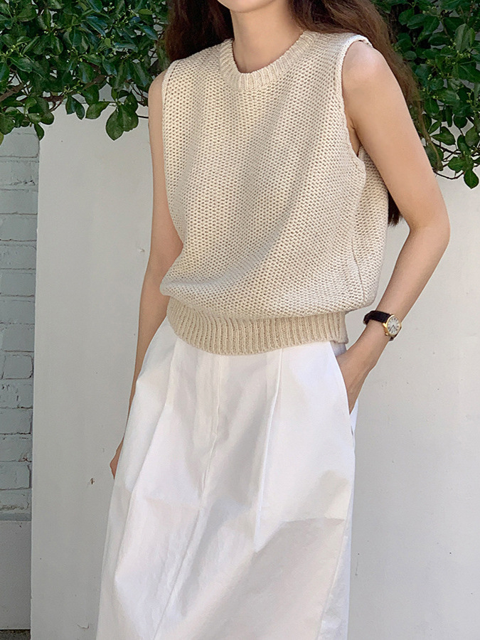 2025 Summer Gentle Little Sister Versatile Retro Summer Sleeveless Knitted Vest Thin Ice Silk Top