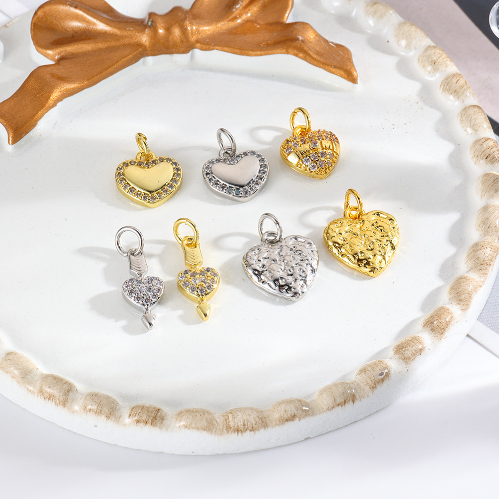 Exquisite and Small Irregular Convex Love Pendant Gloss Peach Heart Pendant DIY Bracelet Necklace Accessories