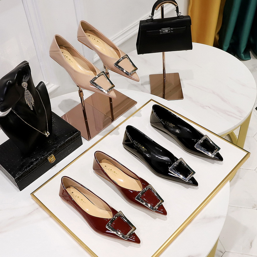 2873-K16 European and American versatile simple commuter women's shoes flat shoes patent leather shallow mouth pointed metal buckle flat heel shoes