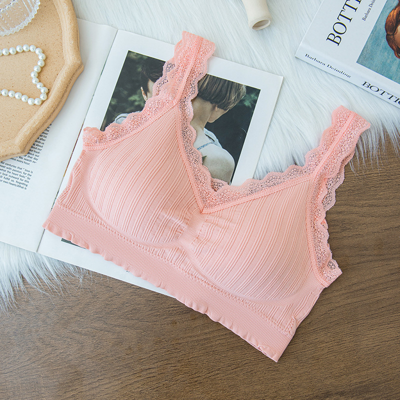 Picture of 2025 New Seamless Beautiful Back Wrap Bra Strapless Sexy Lace Underwear Anti-Exposure Sports Vest
