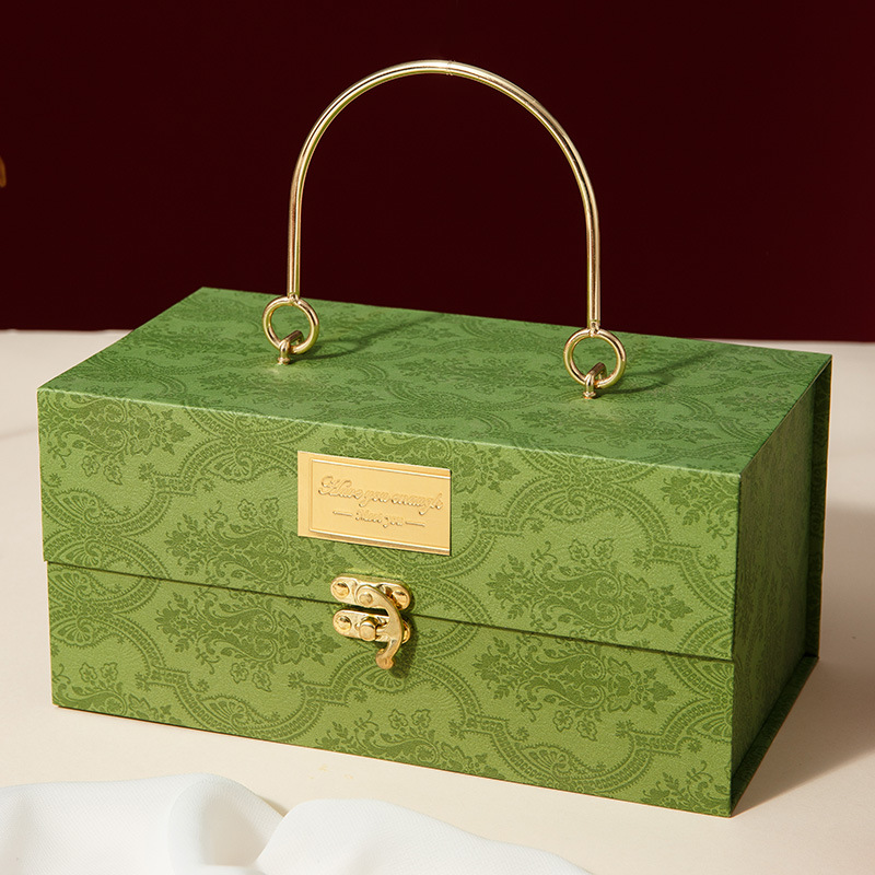 Picture of Gift Box Metal Portable Bridesmaid Wedding Return Gift Empty Box Packaging Box Gift Box Wholesale Wedding Candy Box Handmade Gift Box