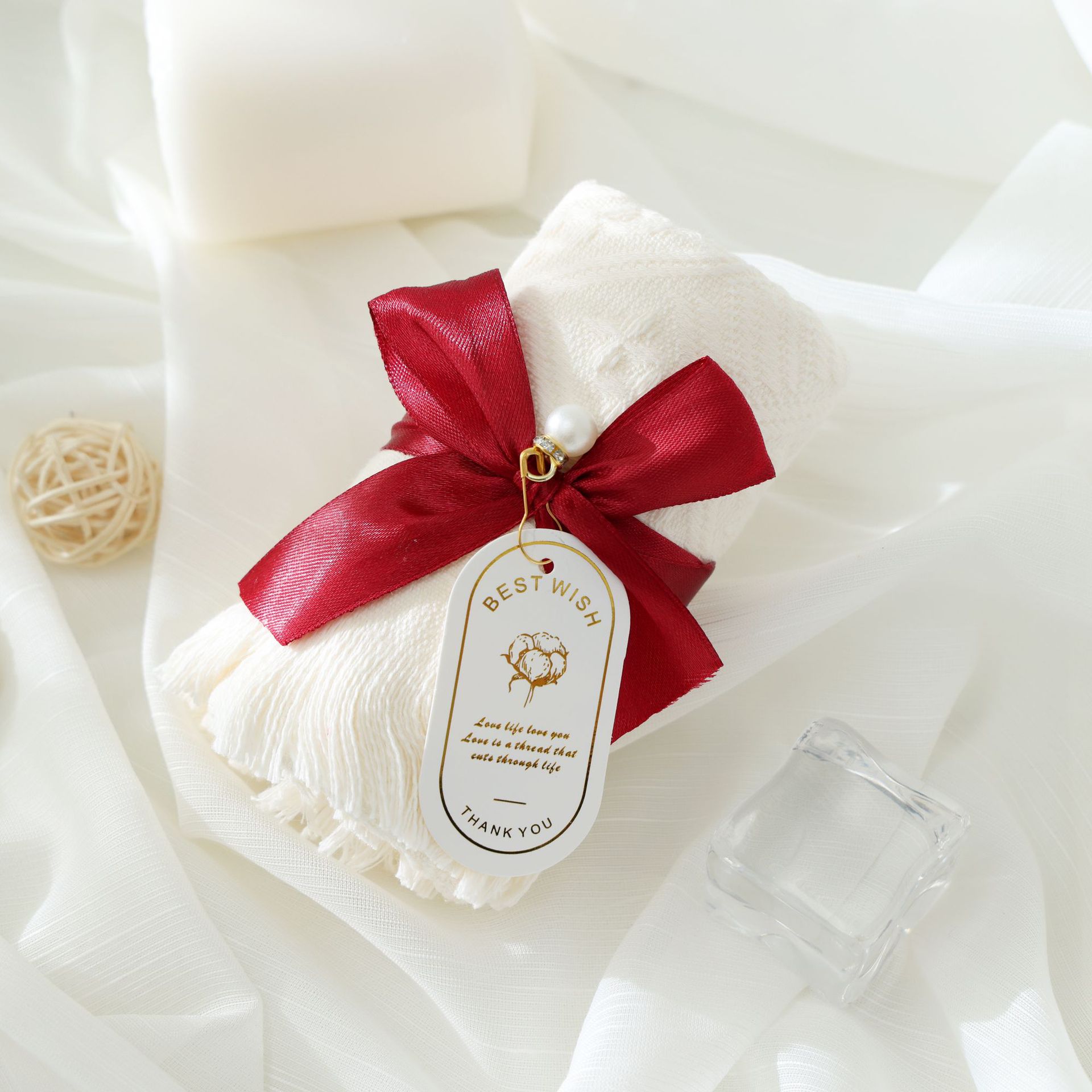 Picture of Wedding towel hand gift bridesmaid gift wedding pure cotton towel company activity opening annual meeting company small gift