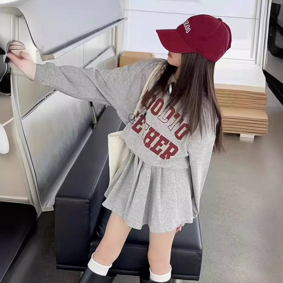 Girls suit spring foreign style 2024 new children's fashionable baby sweater little girl skirt two-piece wholesale