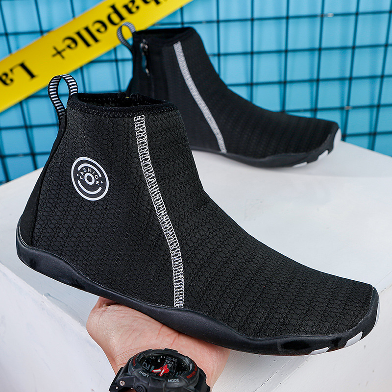 Picture of Amazon Cross-Border 2024 Spring and Summer New High-Top Outdoor River Tracing Shoes for Men Wading Beach Swimming Shoes for Women Wholesale