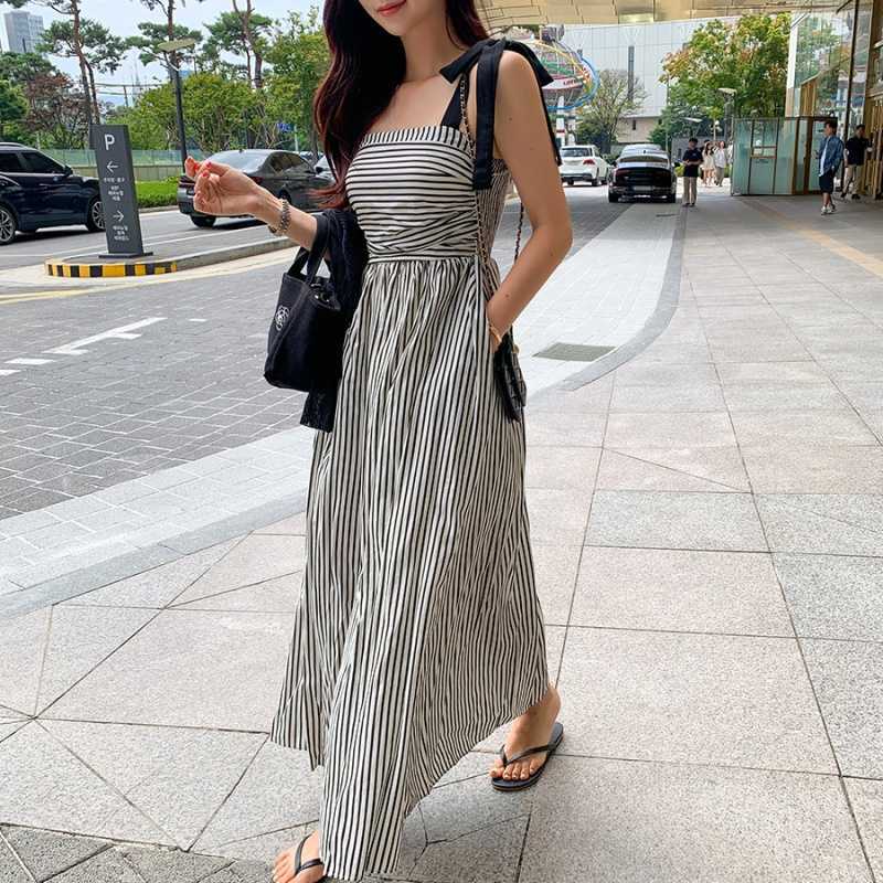 In-Stock Korean Retro Niche Sweet Temperament Square Neck High-Waisted Bow Tie Strap Striped Camisole Dress