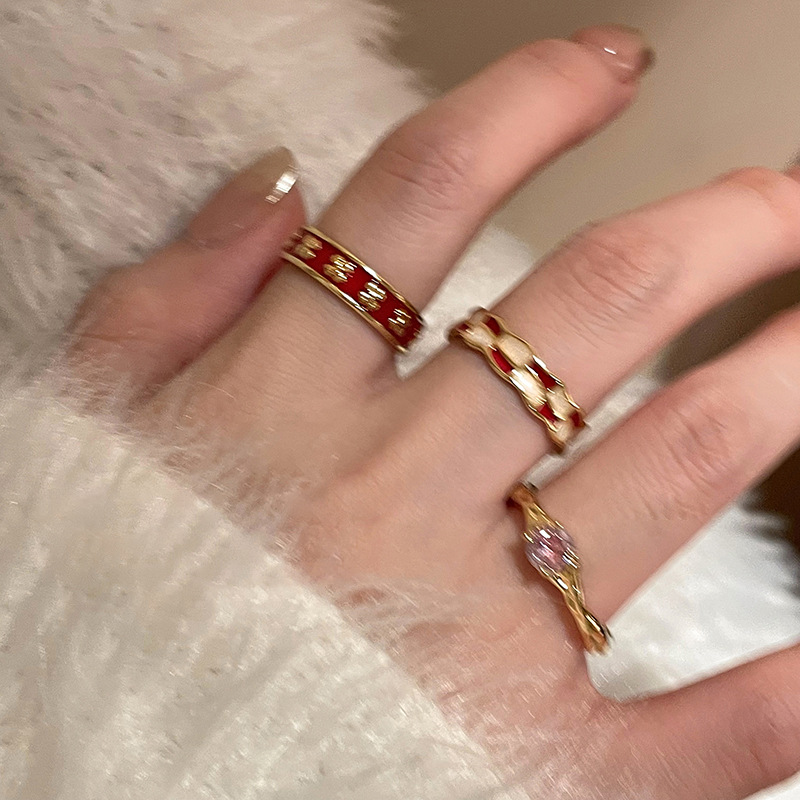 Picture of Niche Design Sense Open Glaze Zircon Ring Women's 2023 New Fashionable Simple Cold Style Finger Ring