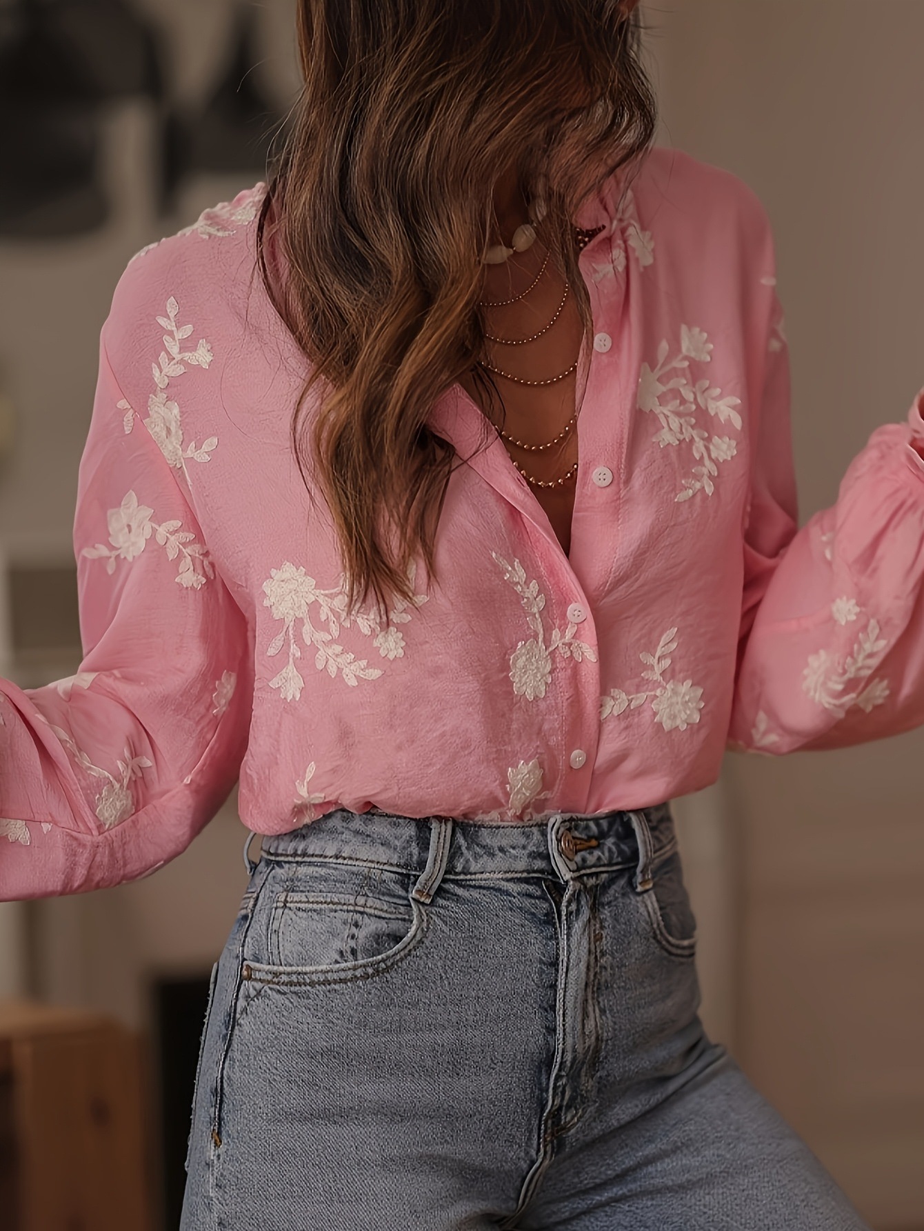 Picture of 2025 Autumn and Winter European and American Export Cross-Border Women's Clothing Amazon Popular Long-Sleeved Printed Tops Lapel Lantern Sleeve Shirts