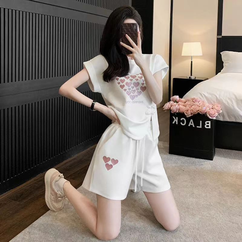Casual sports suit women's summer new high-grade fashion love short-sleeved shorts young and small two-piece suit