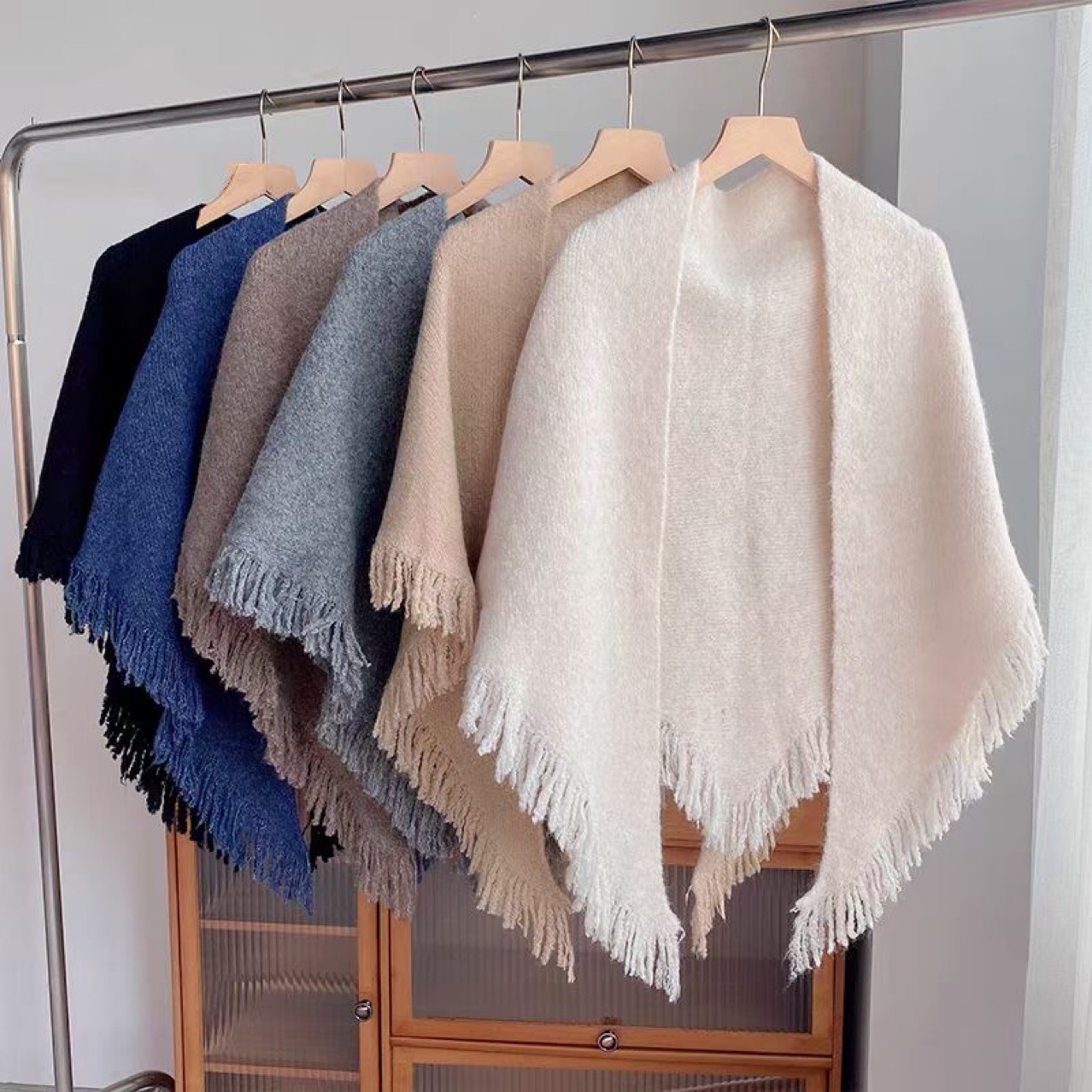 Dune Wandering Sense Wool Blended Tassel Triangle Towel Elegant All-match Warm Shawl Scarf Scarf Korean Style Ins