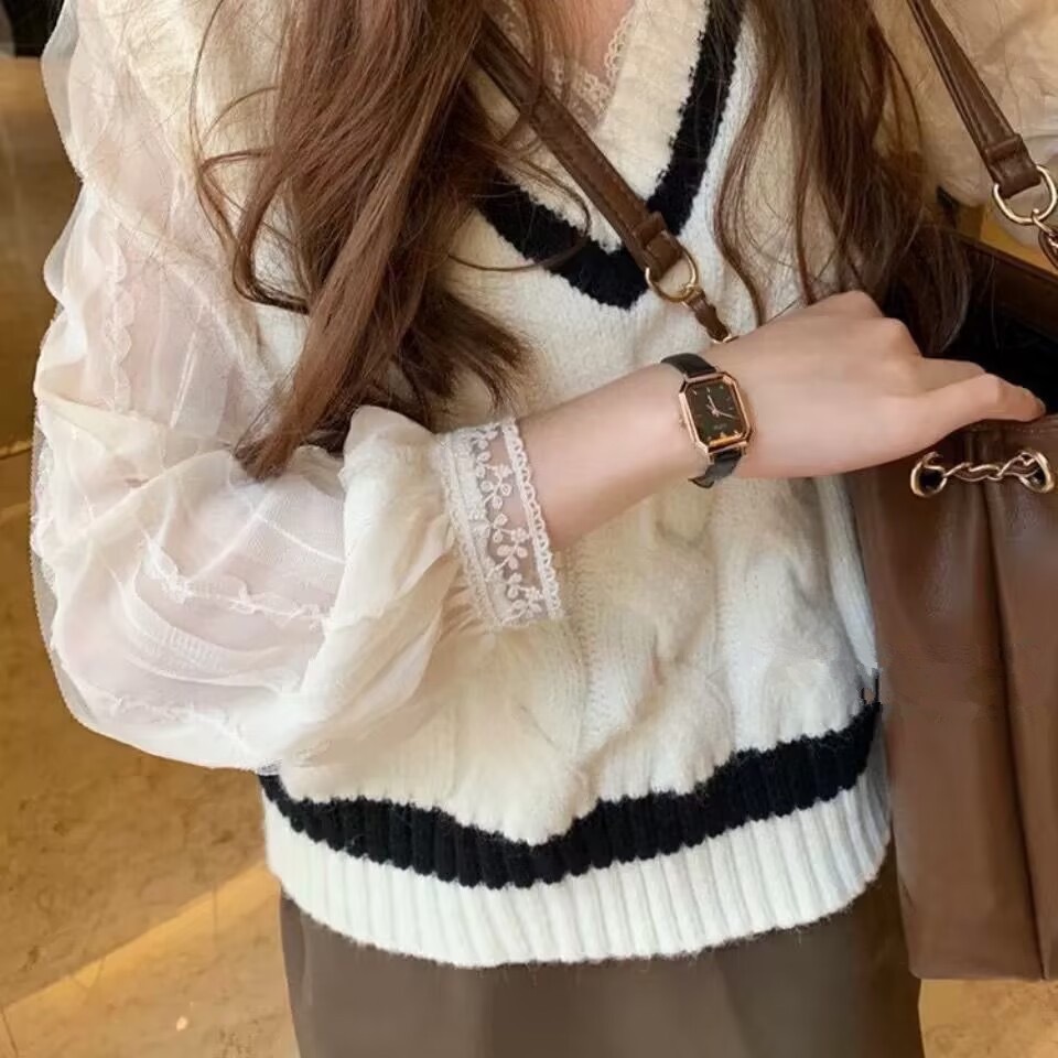 Picture of 2025 Spring and Autumn New Style Collar Lace Shirt Women's Gentle and Easiest for Match Chiffon Shirt Sweet and Chic Design Small Shirt