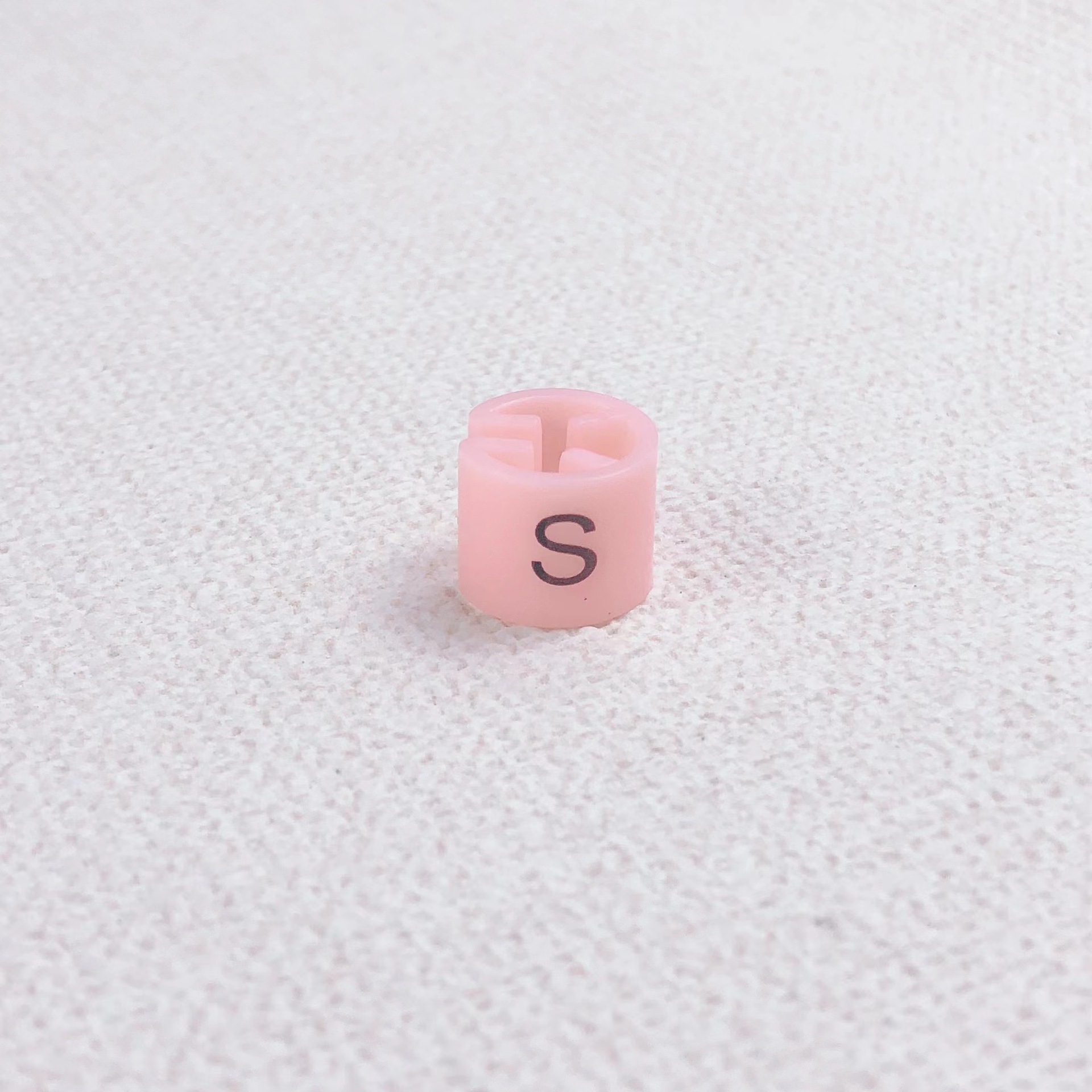 Picture of [Alphabet Size Buckle] Round Four-Tooth Size Circle Plastic Beads Adult Pants Size Grain Ready in Stock