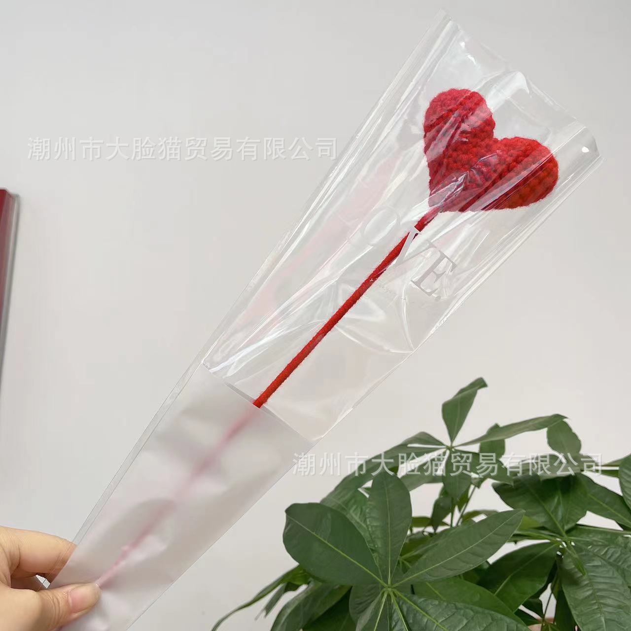 Picture of Finished Hand-Knitted Rose Artificial Flower Knitting Flower Handmade Flower DIY Wool Knitting Homemade Crochet Bouquet